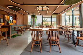 the editory garden porto hotel