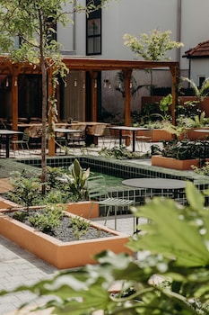 the editory garden porto hotel