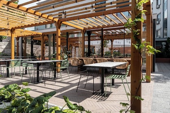 the editory garden porto hotel