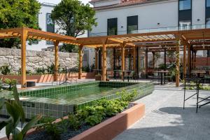 the editory garden porto hotel