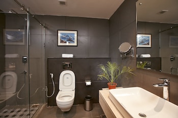 indreni suites hotel