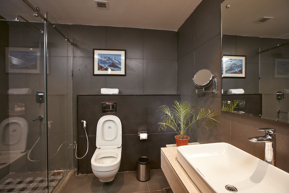 indreni suites hotel