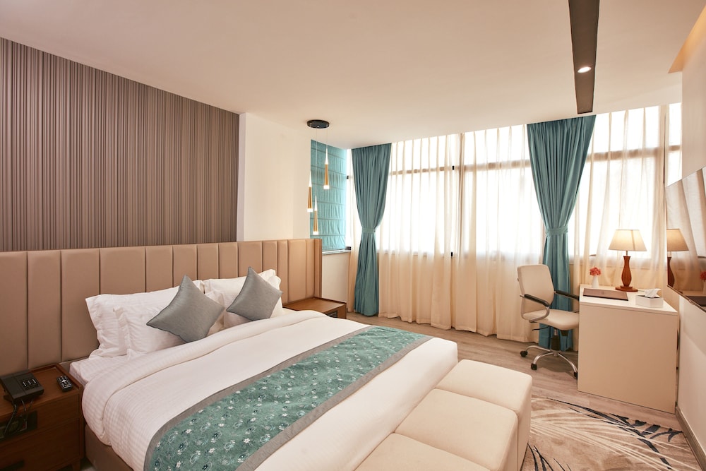 indreni suites hotel