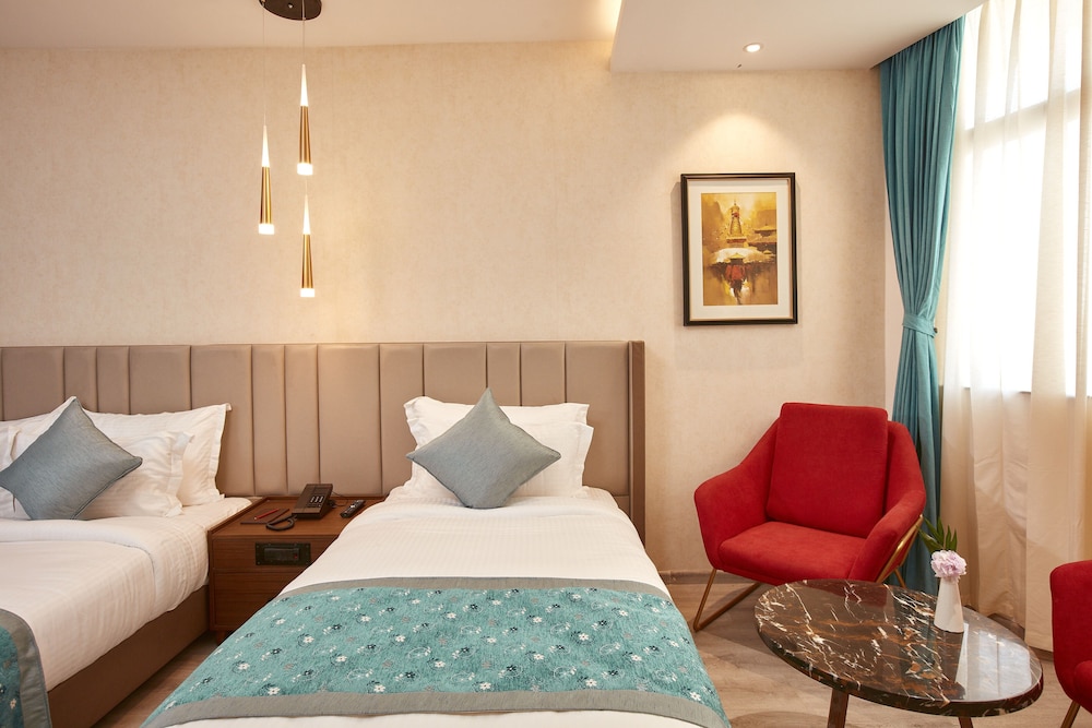 indreni suites hotel
