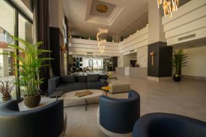 v center hotel