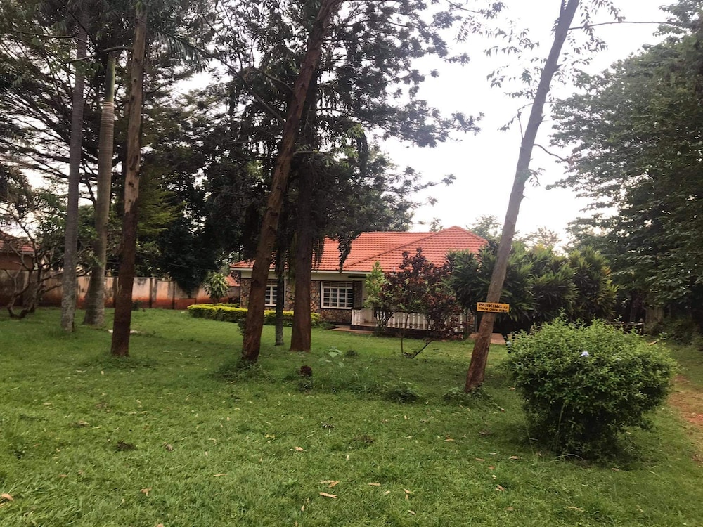 studio 62 guest house