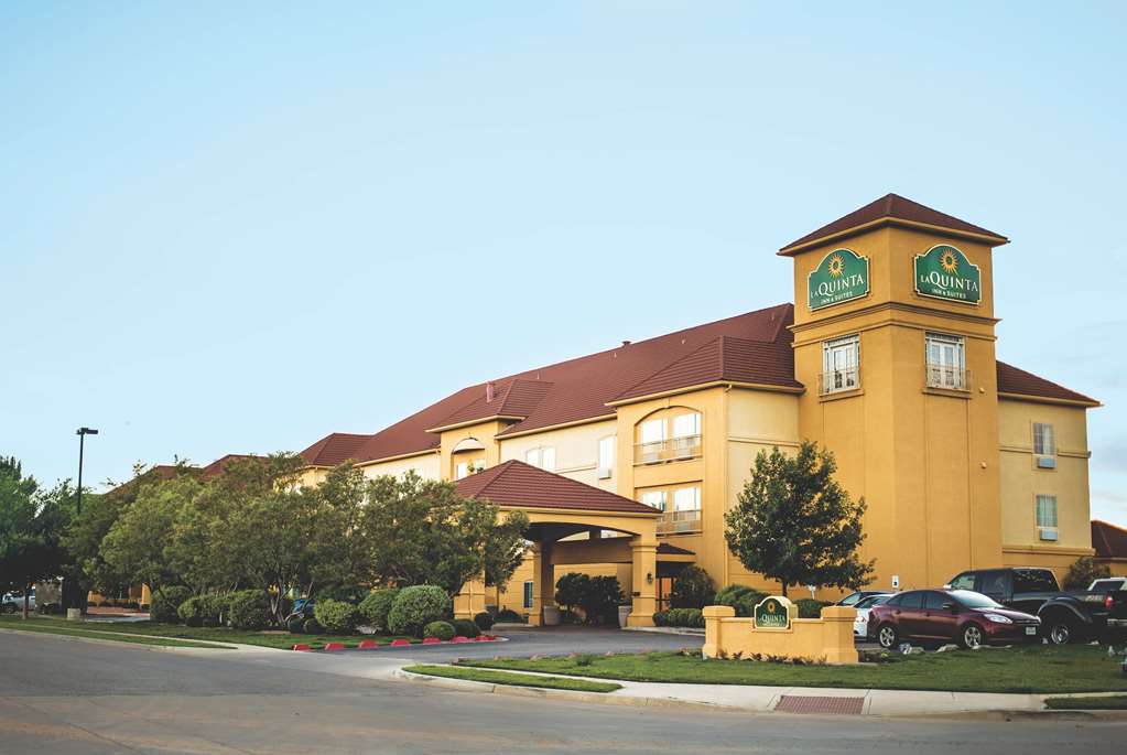 La Quinta Inn & Suites By Wyndham Lubbock North