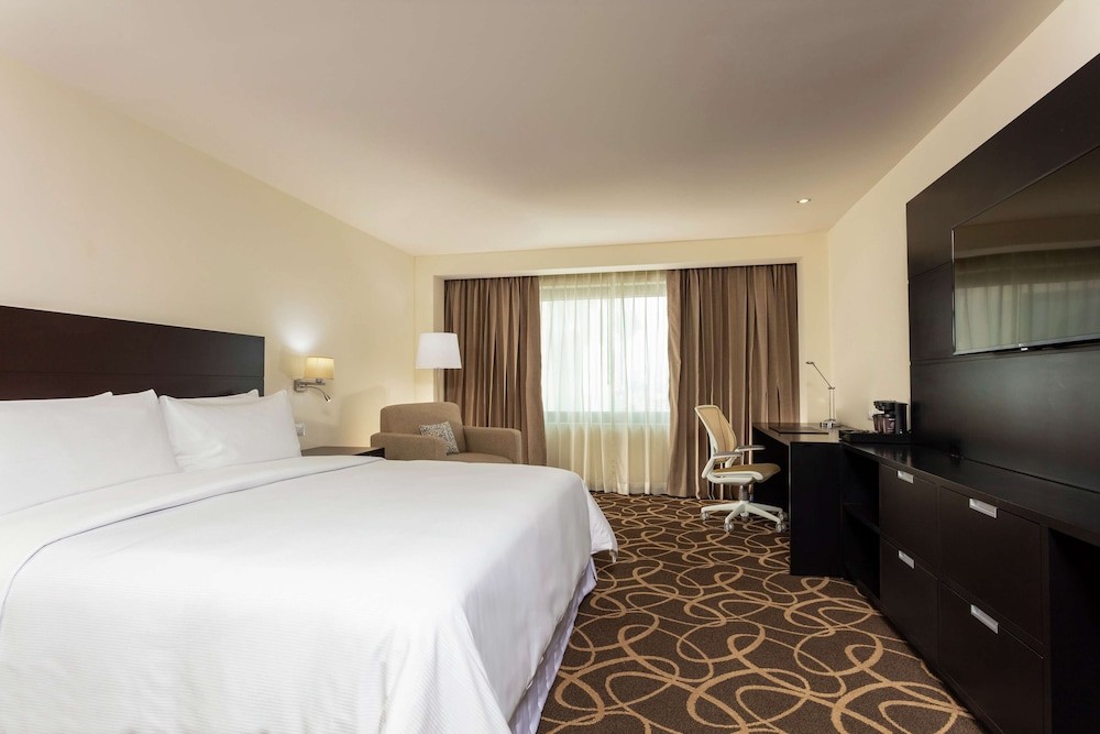 doubletree by hilton toluca