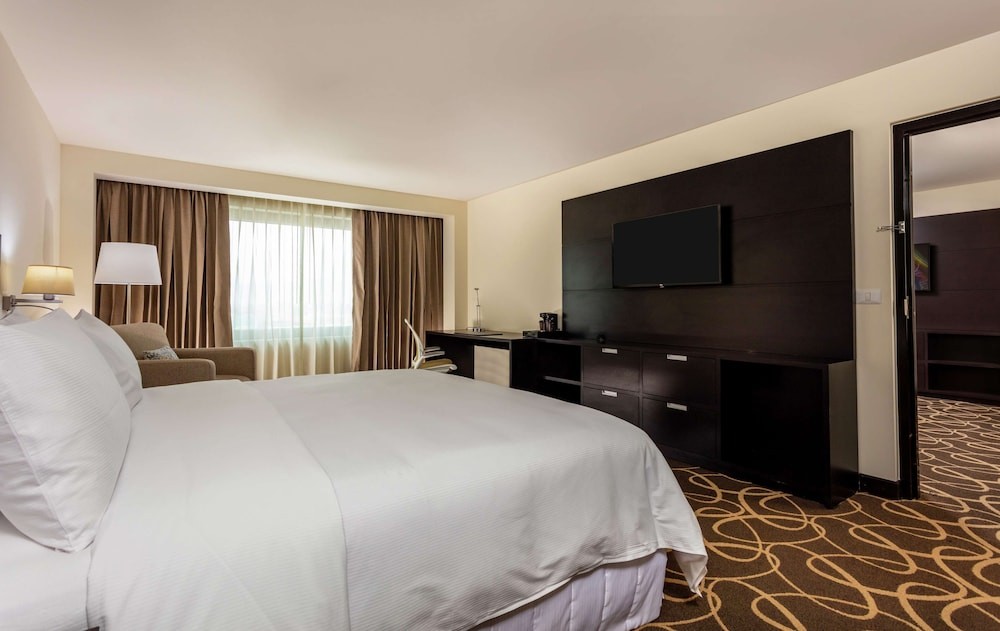 doubletree by hilton toluca