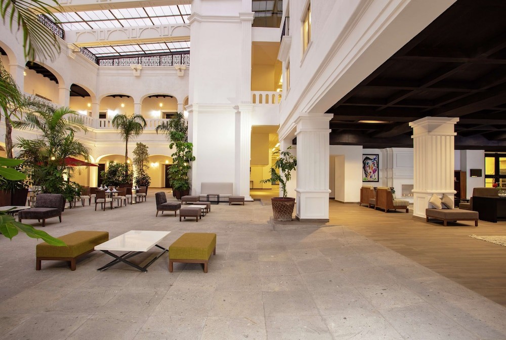 doubletree by hilton toluca