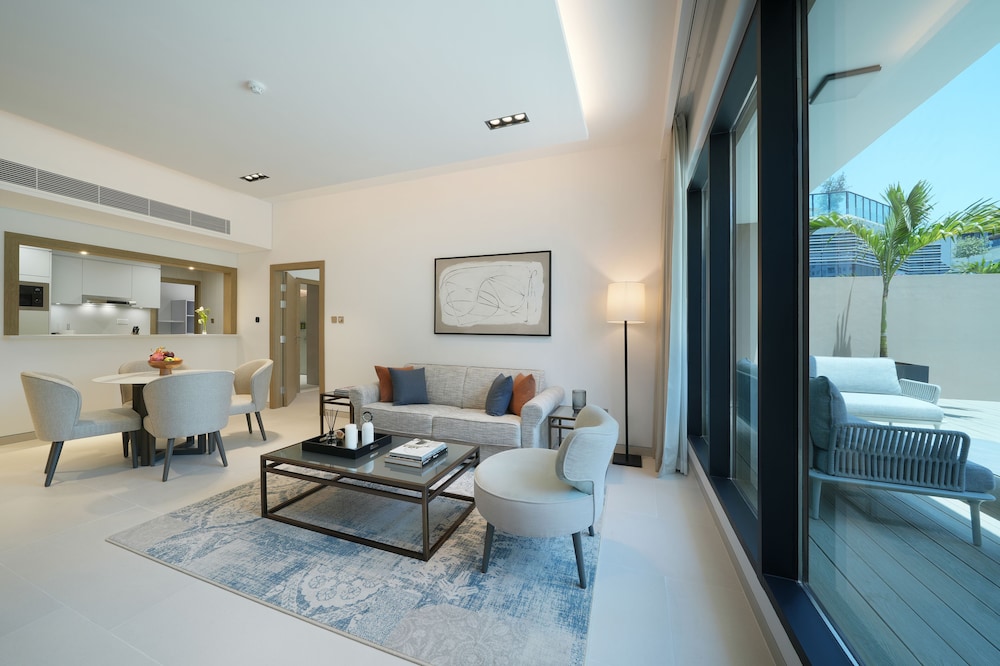 cheval maison the palm dubai