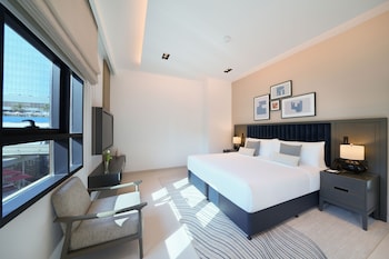 cheval maison the palm dubai