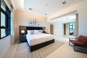 cheval maison the palm dubai