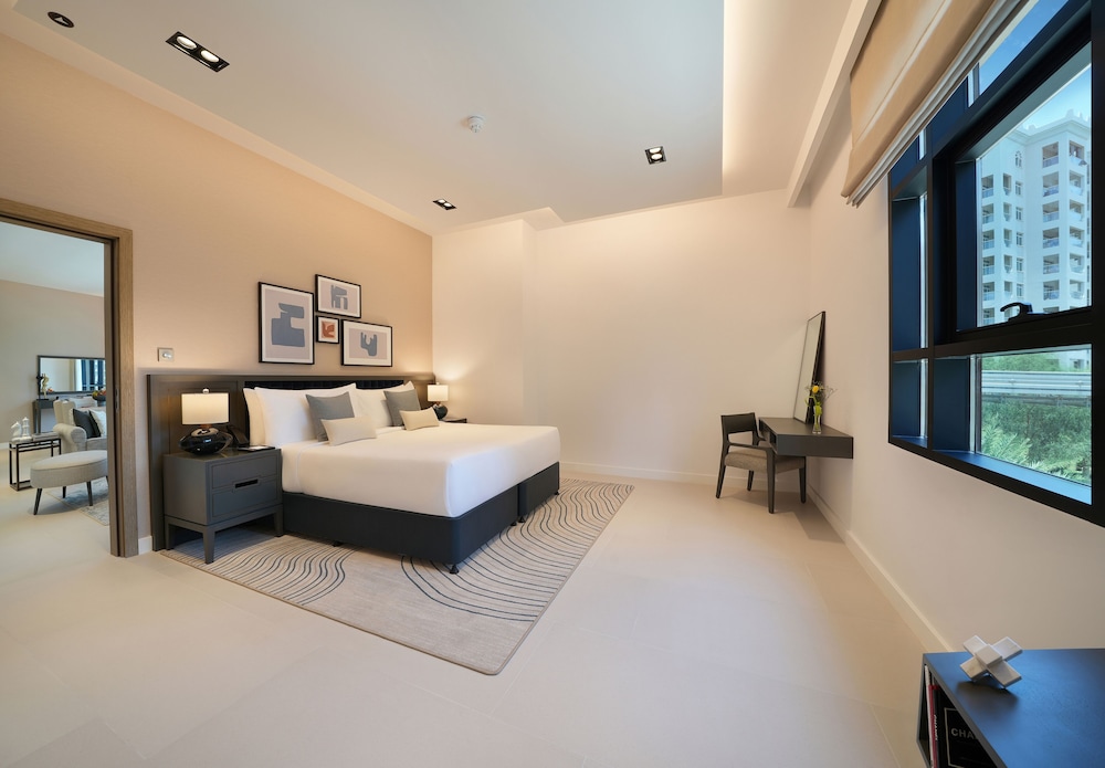 cheval maison the palm dubai