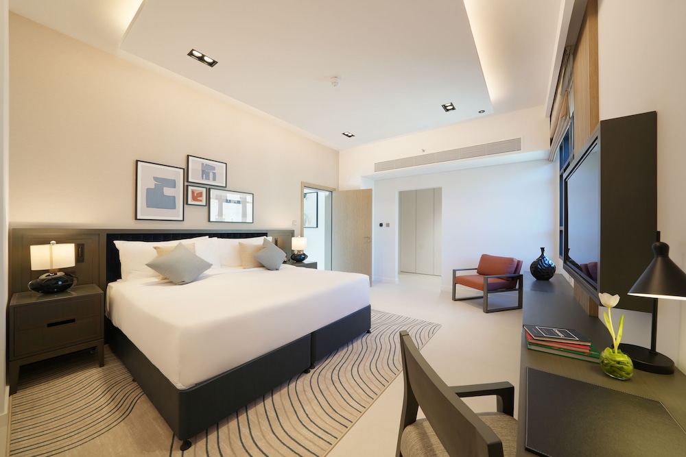 cheval maison the palm dubai