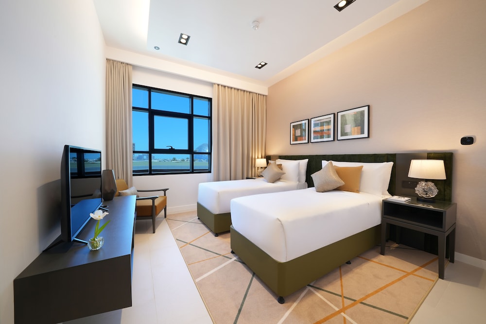 cheval maison the palm dubai