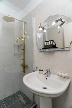 stefania hotel