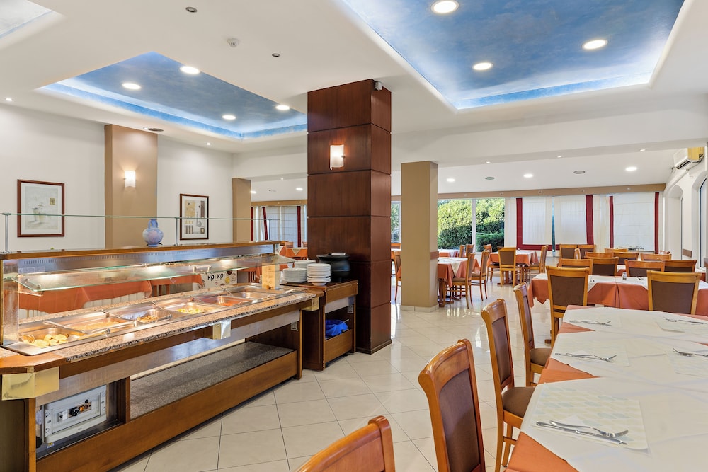 stefania hotel
