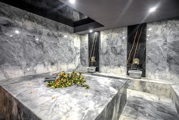 lupo libero hotel and spa