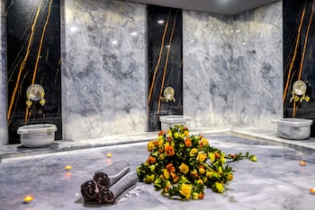 lupo libero hotel and spa