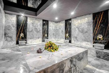 lupo libero hotel and spa