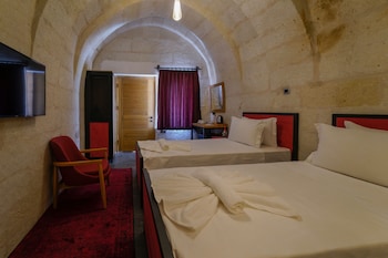 the niche cave hotel