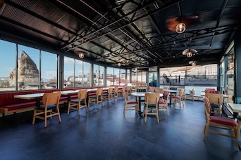 the niche cave hotel