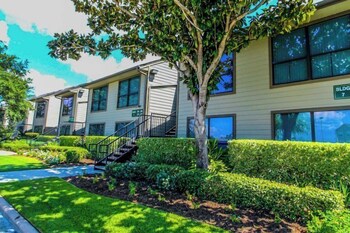 The Landing At Seven Coves,Lake Conroe>>Conroe,3 star