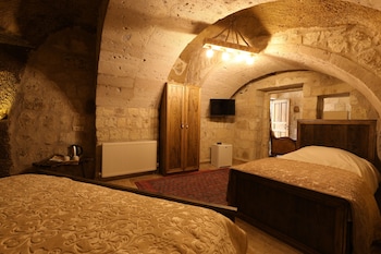 belenus cave hotel
