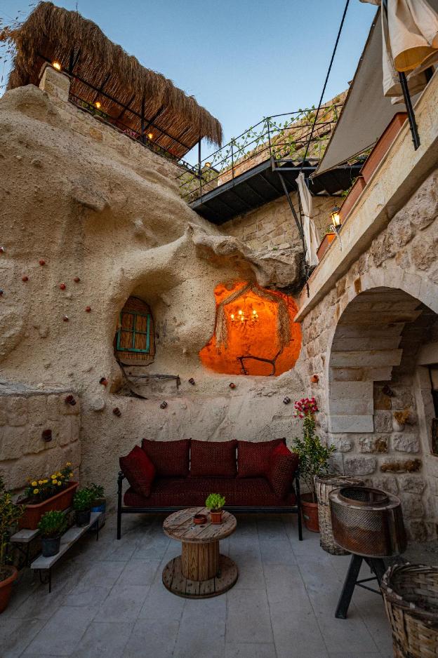 shiraz cave cappadocia