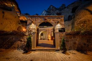 shiraz cave cappadocia