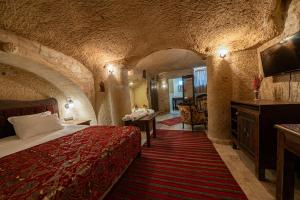 shiraz cave cappadocia