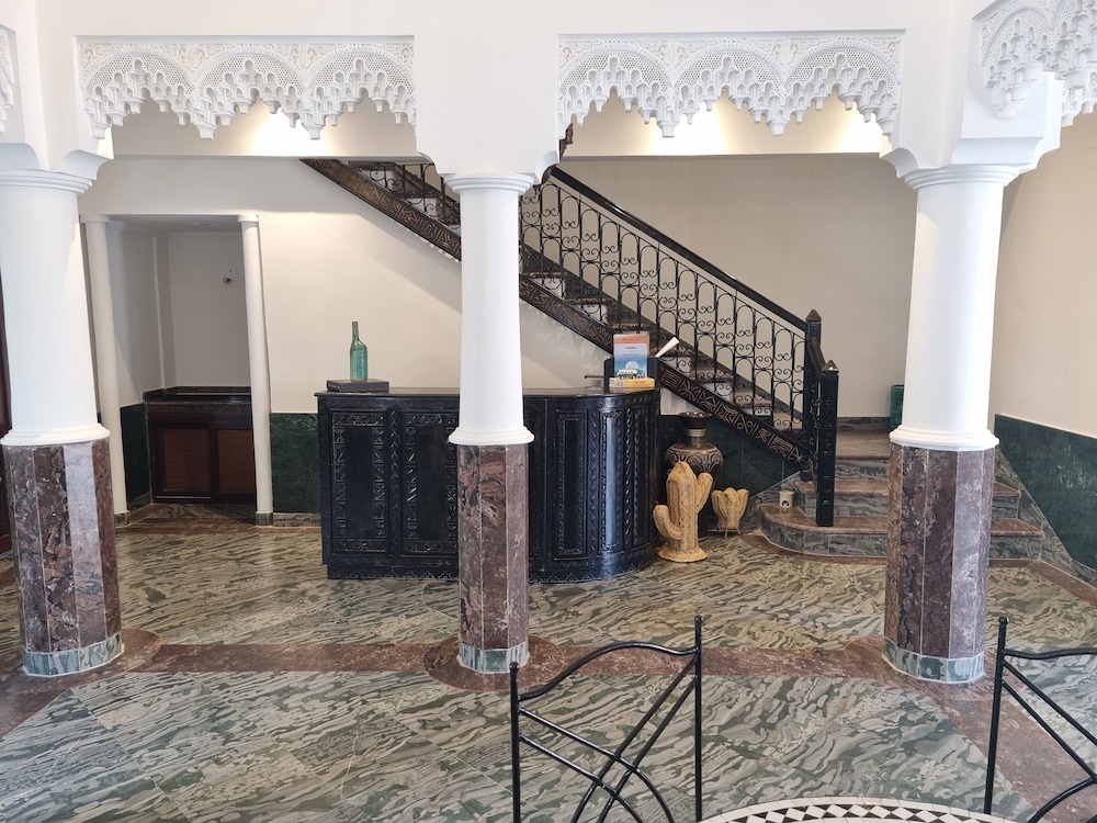 riad searenity