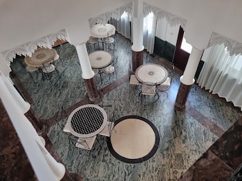 riad searenity