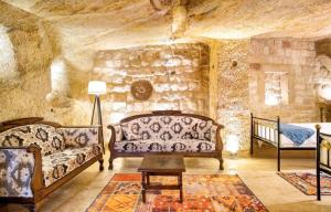 uzay cave suite hotel