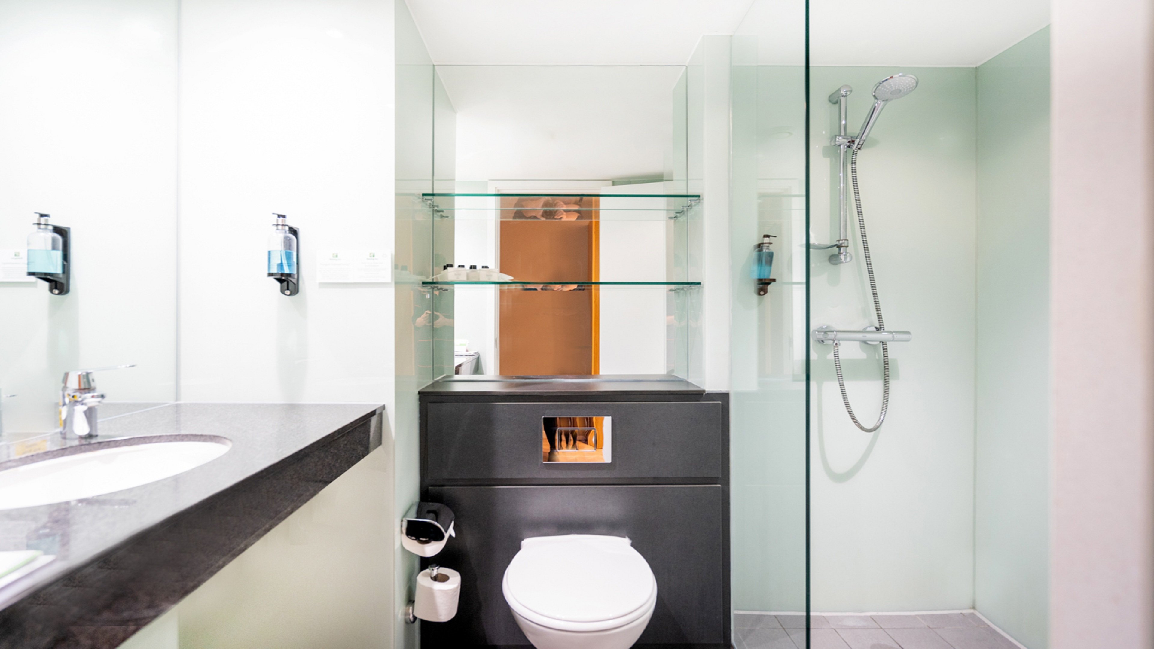 holiday inn london luton airport by ihg
