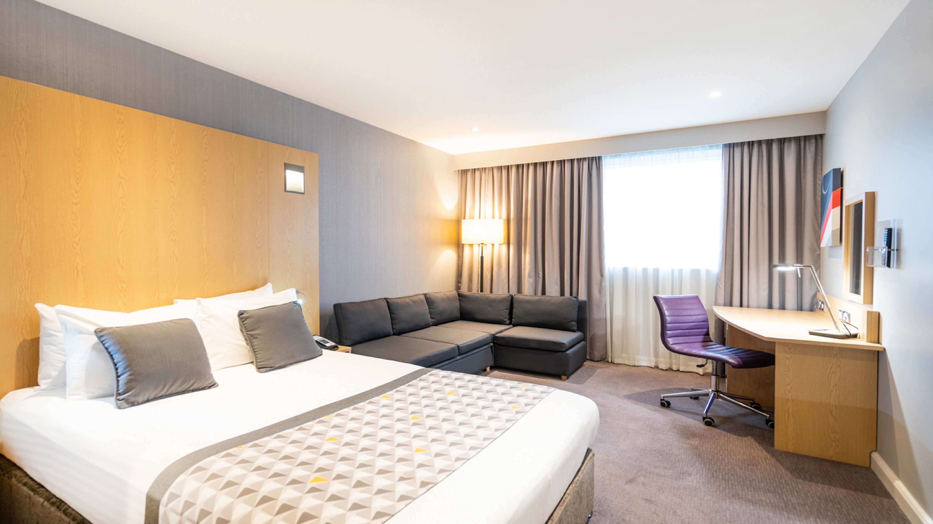 holiday inn london luton airport by ihg