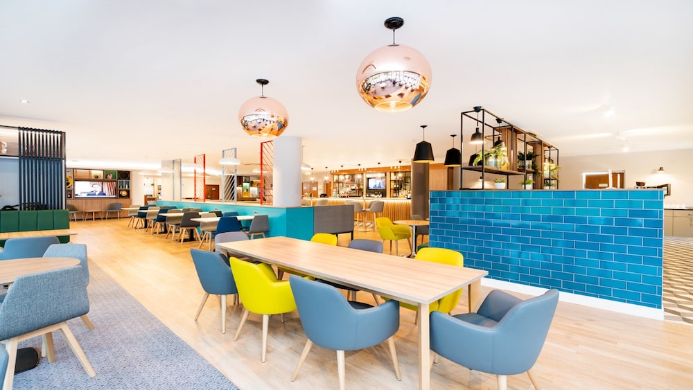 holiday inn london luton airport by ihg