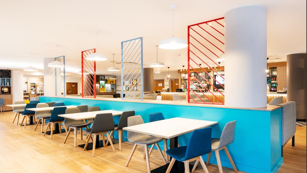 holiday inn london luton airport by ihg