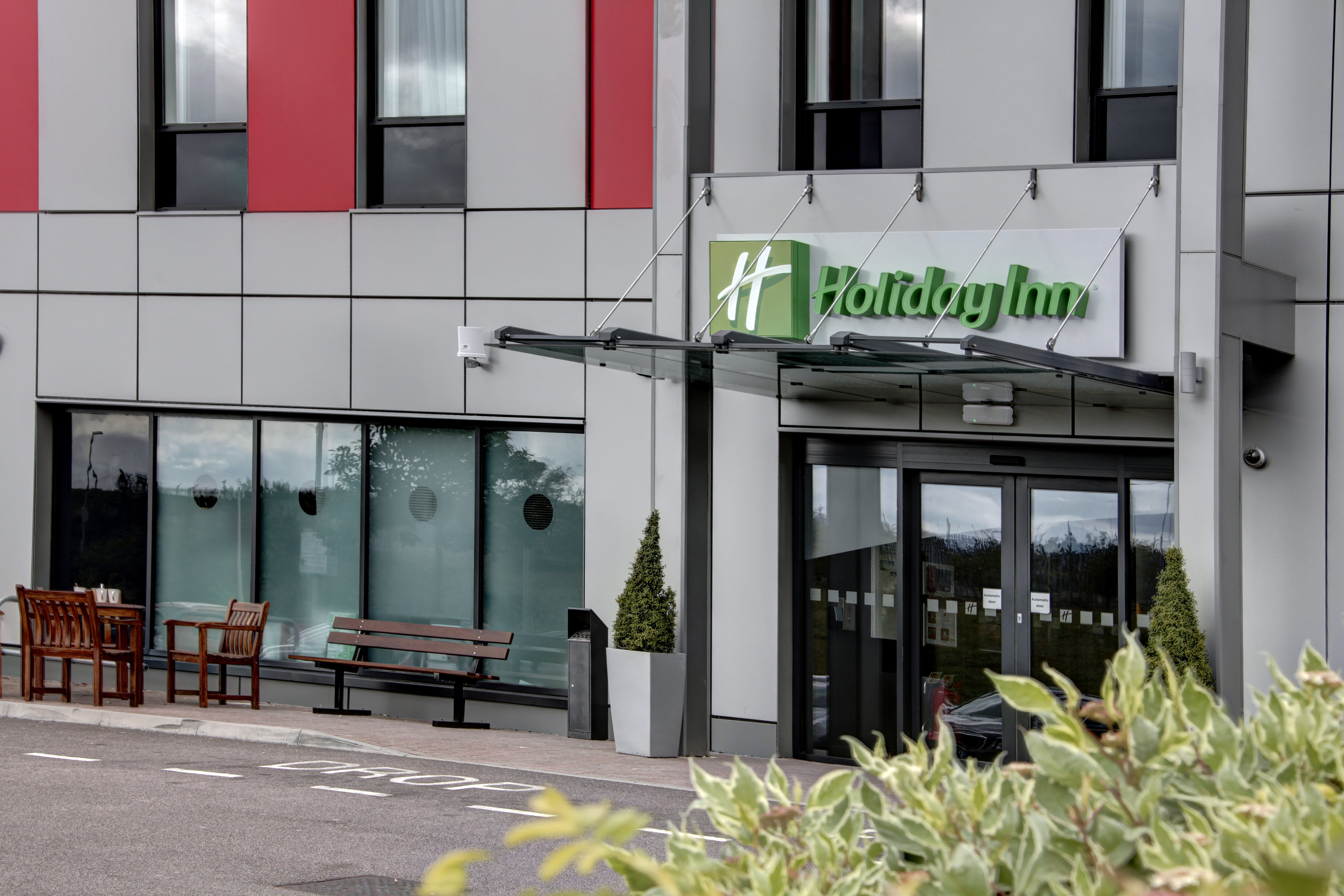 holiday inn london luton airport by ihg
