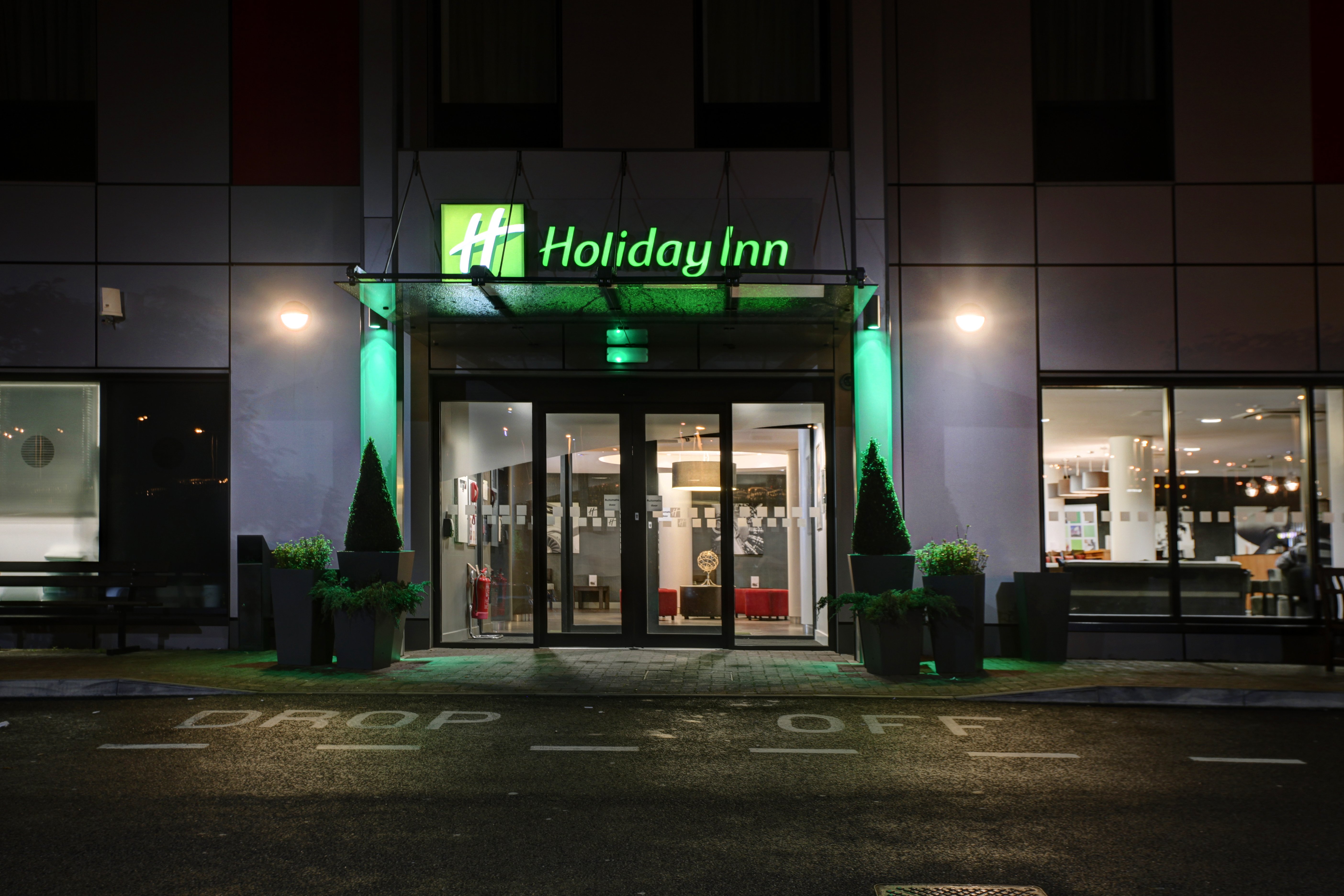 holiday inn london luton airport by ihg