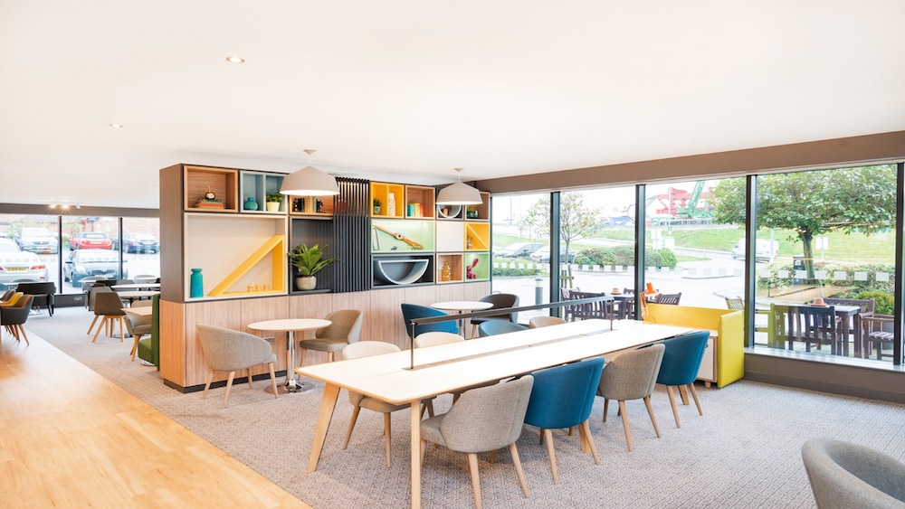 holiday inn london luton airport by ihg