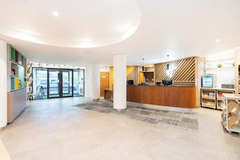 Holiday Inn London - Luton Airport By Ihg,Luton>>London,3 star