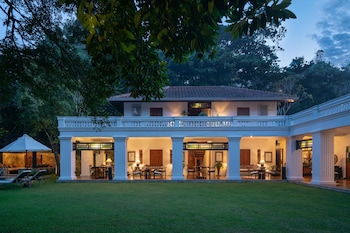 taru villas kandy