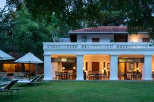 taru villas kandy