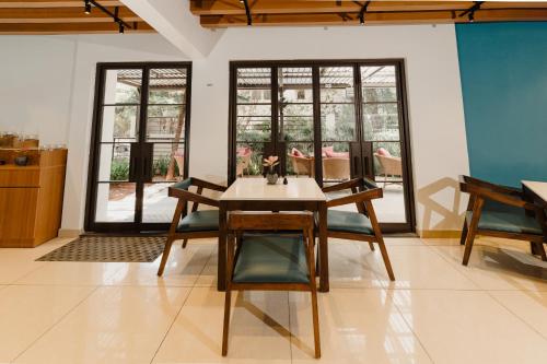 regal business suites