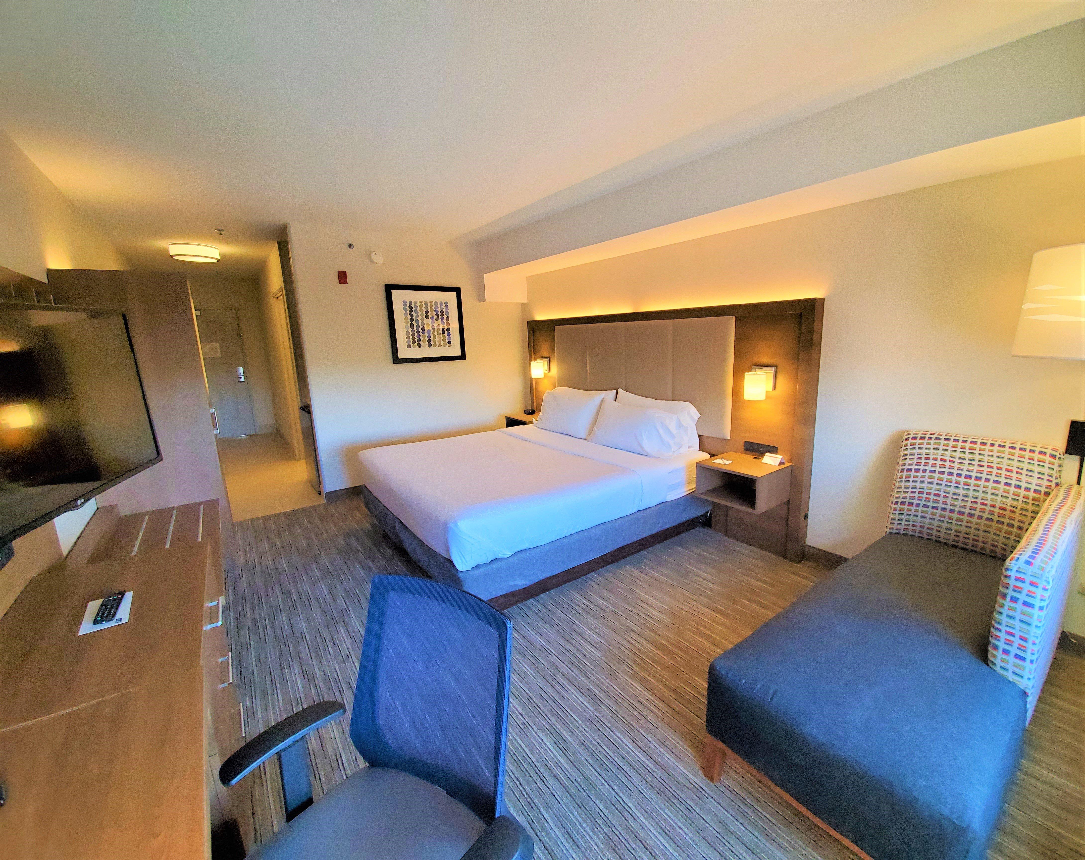 holiday inn express hotel and suites lynnwood by ihg