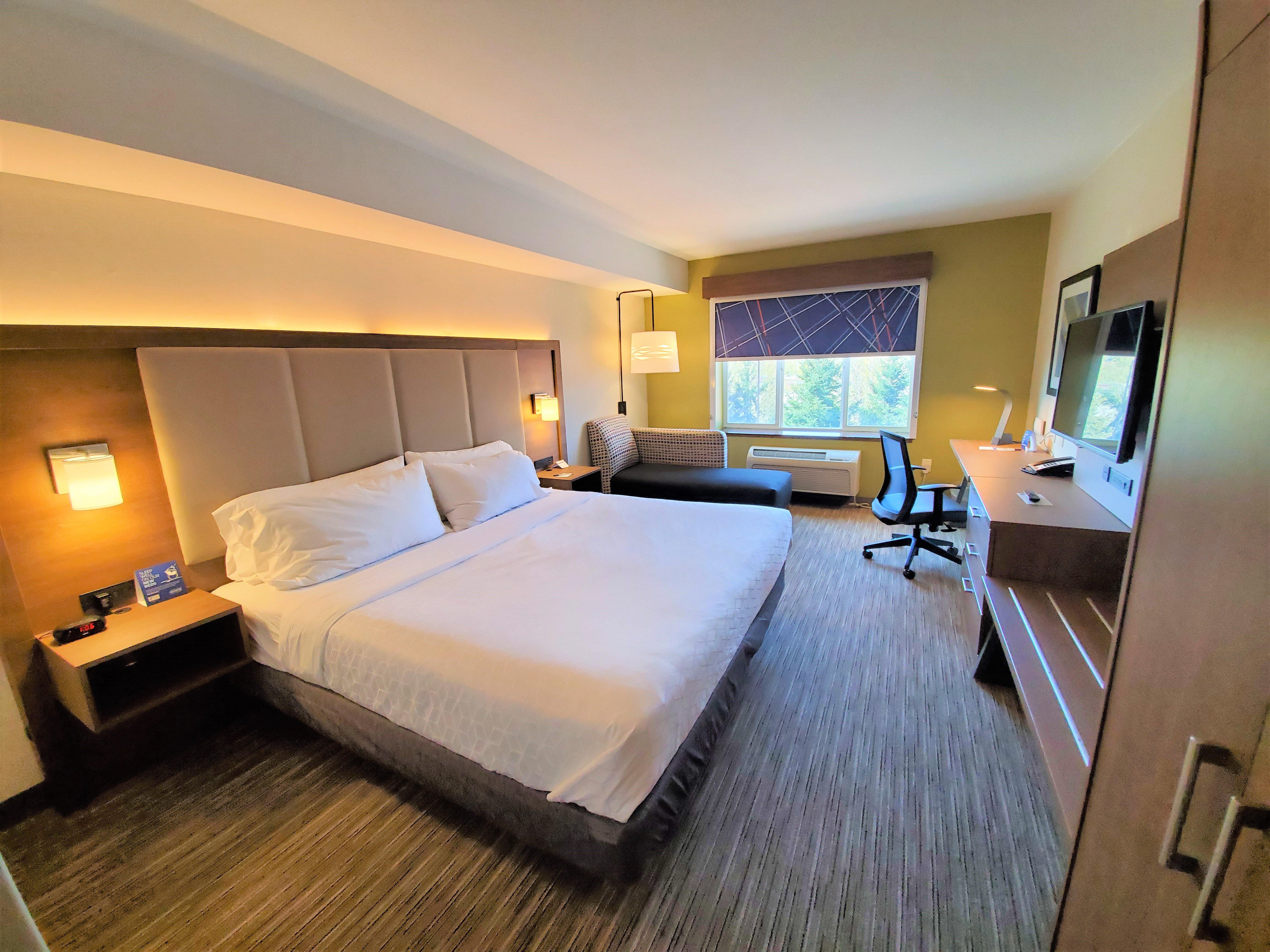 holiday inn express hotel and suites lynnwood by ihg