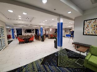holiday inn express hotel and suites lynnwood by ihg