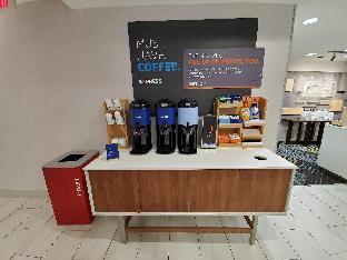 holiday inn express hotel and suites lynnwood by ihg